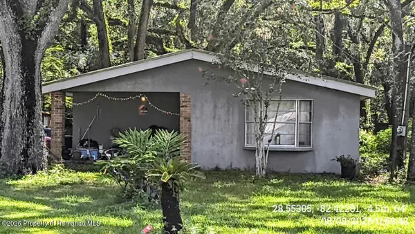 8378 Hillcrest Drive, Brooksville, FL 34601