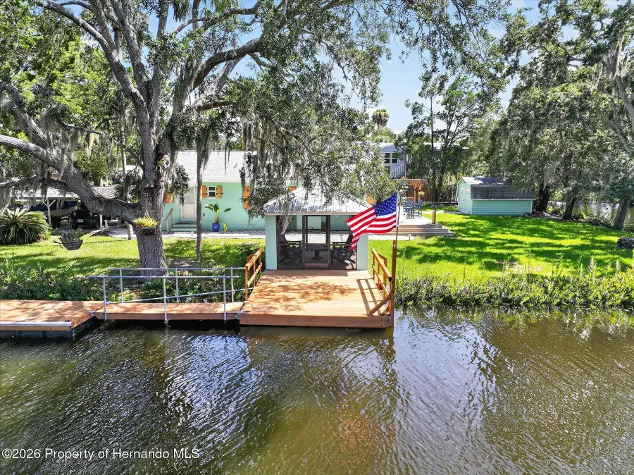 6086 Island Drive, Weeki Wachee, FL 34607 - #2