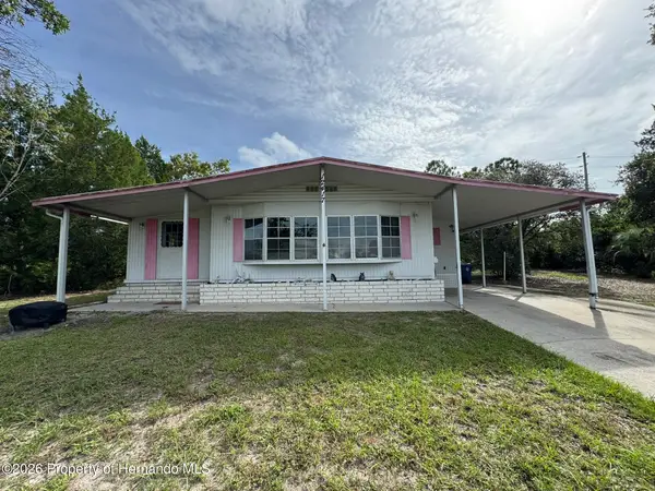 12417 Fairway Avenue, Brooksville, FL 34613