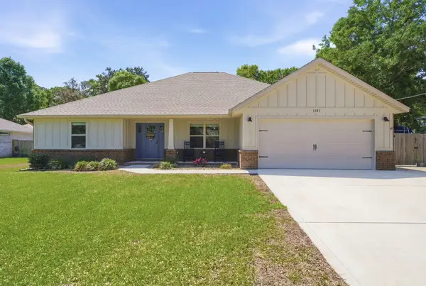 7285 Mossy Oaks Drive, Navarre, FL 32566