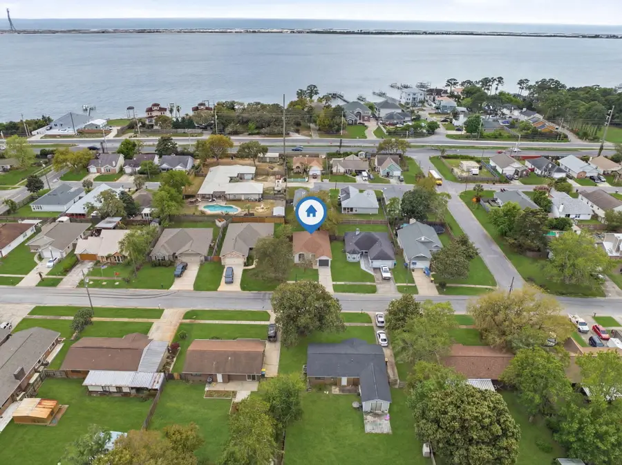 811 Boulevard De Lorleans, Mary Esther, FL 32569 - #2