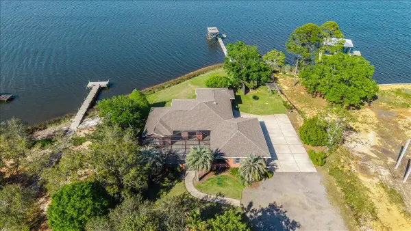 6281 Calle De Hidalgo, Navarre, FL 32566