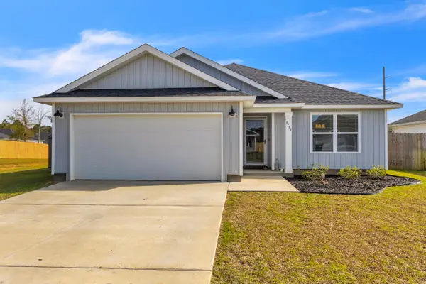 9733 Angel Oak Drive, Beulah, FL 32526