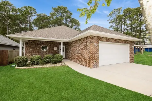1903 Esplanade Street, Navarre, FL 32566
