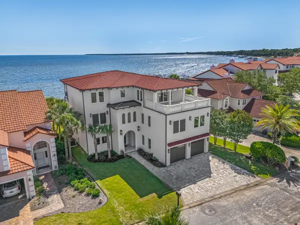28 Baybridge Drive, Gulf Breeze, FL 32561
