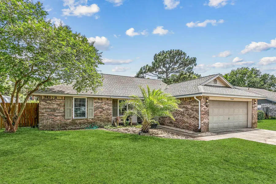 9409 Victoria Lane, Navarre, FL 32566 - #2
