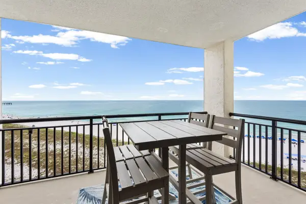 8271 Gulf Boulevard #APT 901, Navarre, FL 32566