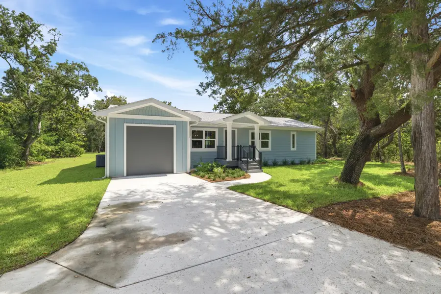 5456 Spruce Street, Gulf Breeze, FL 32563 - #2