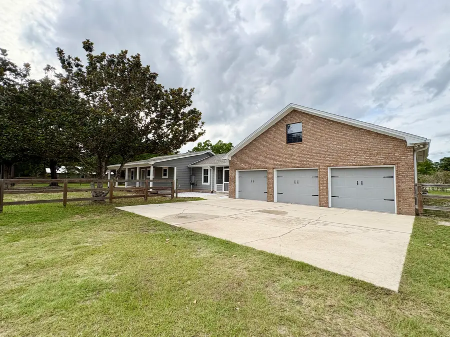 8632 Bristolwood Circle, Navarre, FL 32566 - #3