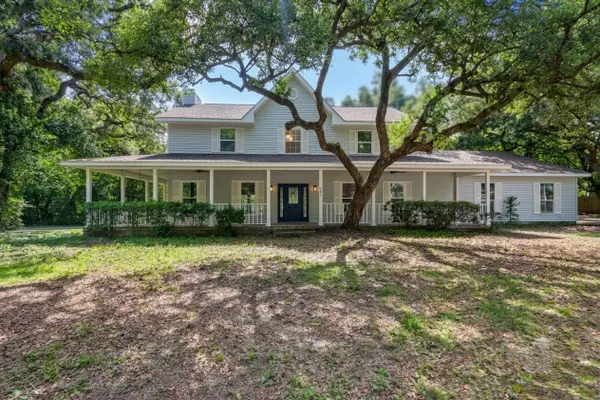 906 Woodbriar Court, Fort Walton Beach, FL 32547