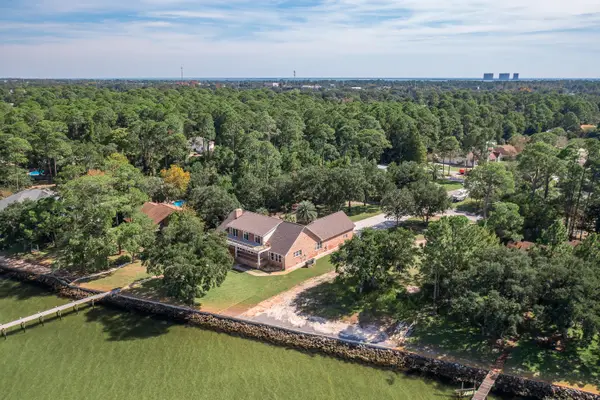 1552 Whisper Bay Boulevard, Gulf Breeze, FL 32563