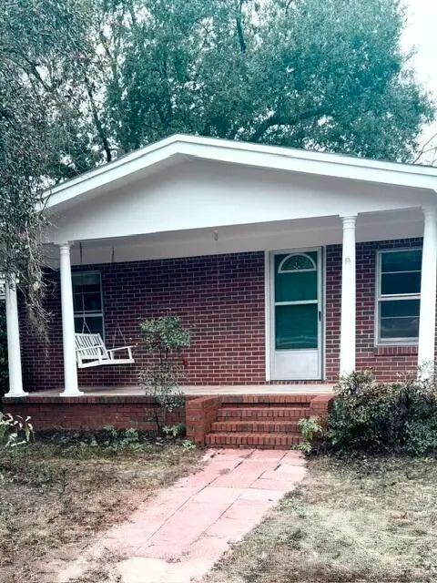 5246 Old River Road, Baker, FL 32531