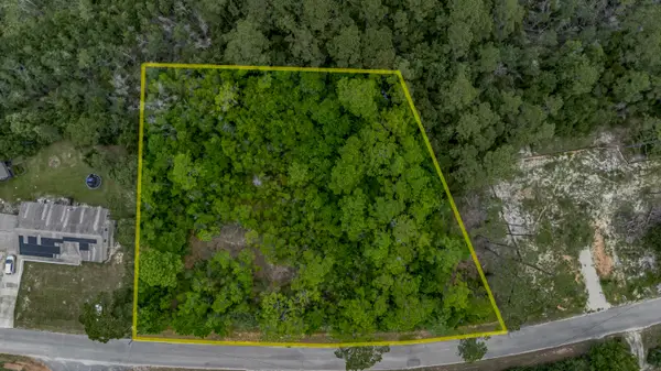 8574 Bay River Road, Navarre, FL 32566