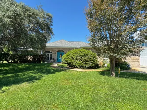 1757 Brooke Beach Drive, Navarre, FL 32566