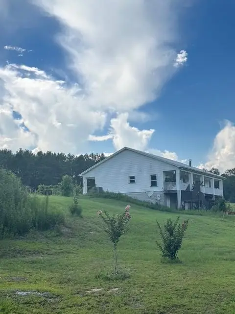 1906 Huckaba Road, Laurel Hill, FL 32567
