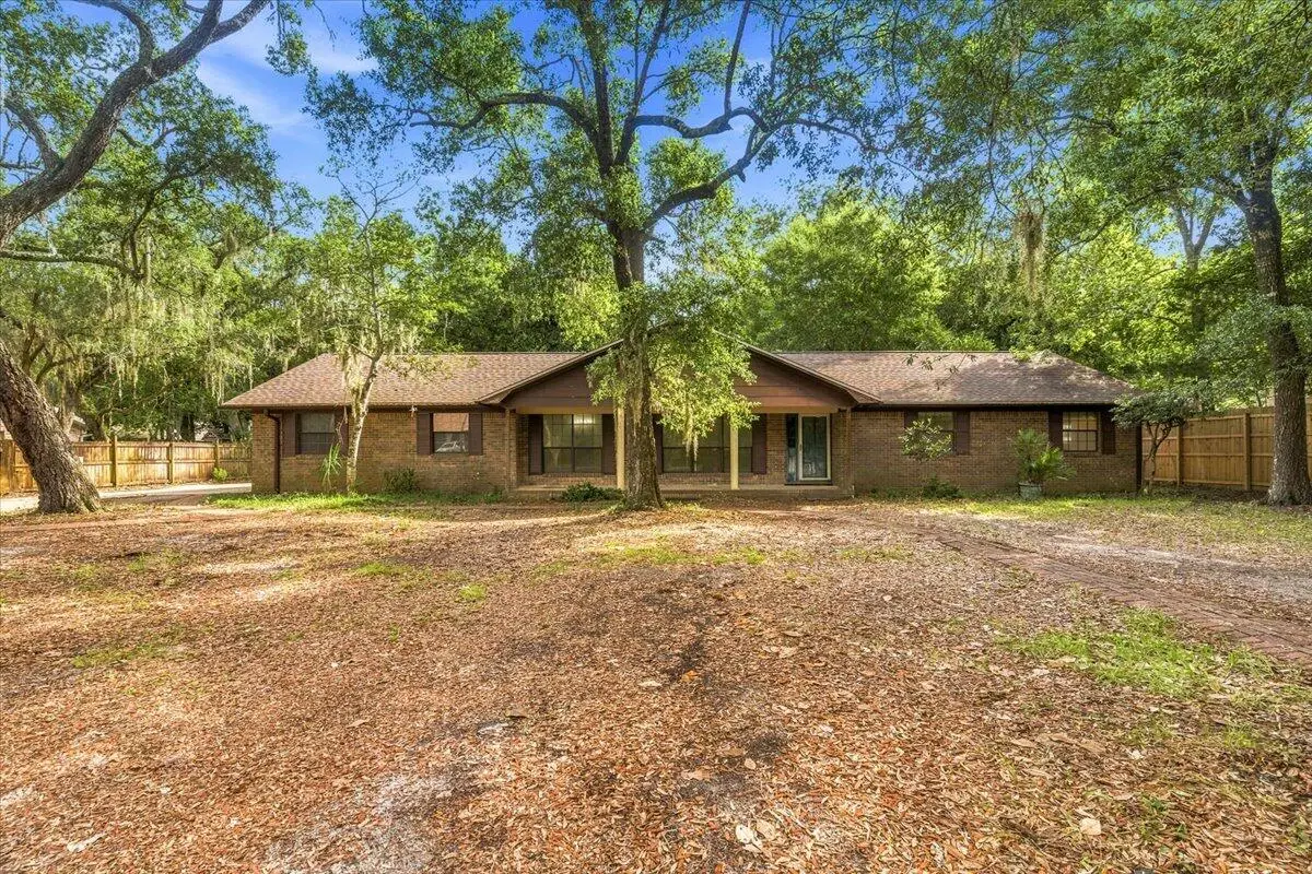 6660 Avenida De Galvez, Navarre, FL 32566 - #1