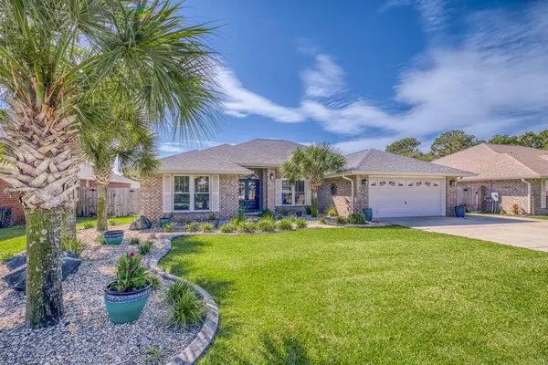 2331 Heritage Circle, Navarre, FL 32566