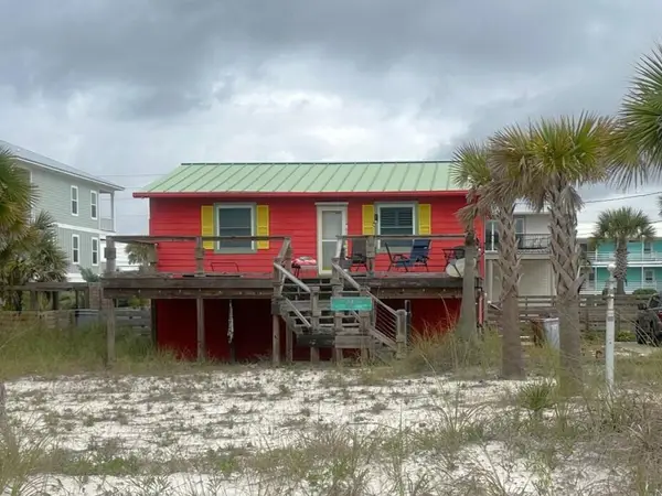 8146 Gulf, Navarre, FL 32566