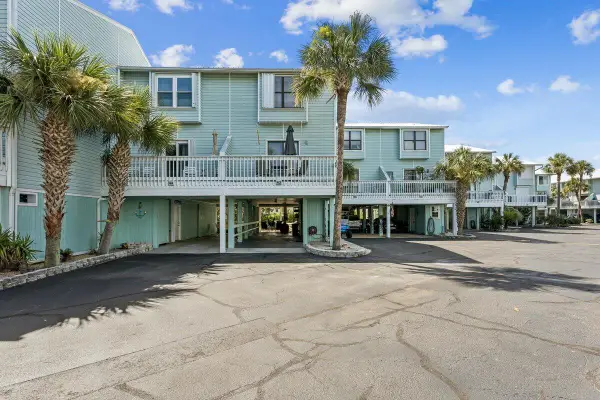 8522 Gulf, Navarre, FL 32566