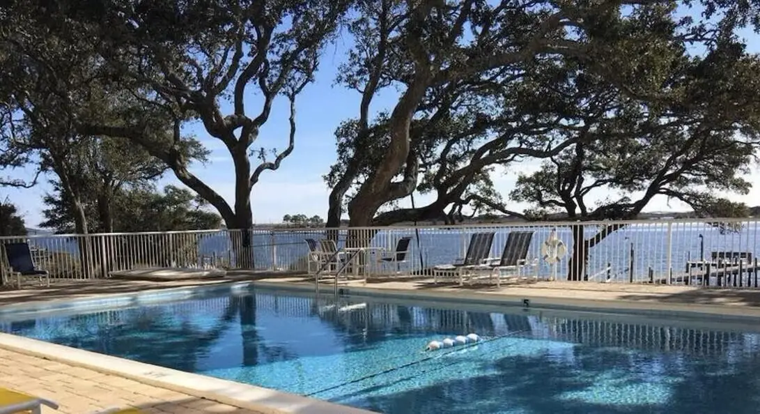 209 W Miracle Strip, Mary Esther, FL 32569 - #1