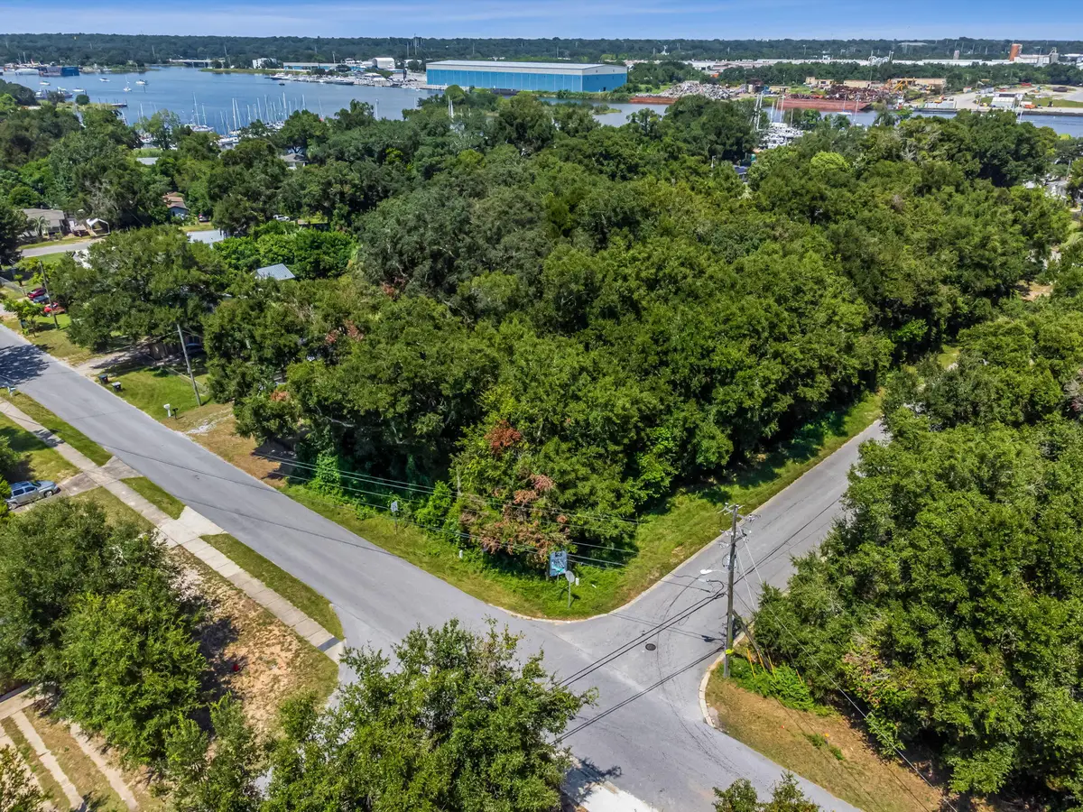 0 Lakewood, Pensacola, FL 32507 - #1