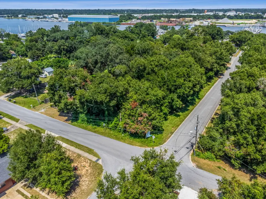 0 Lakewood, Pensacola, FL 32507 - #2