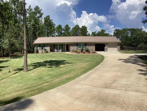 8962 Deer, Navarre, FL 32566