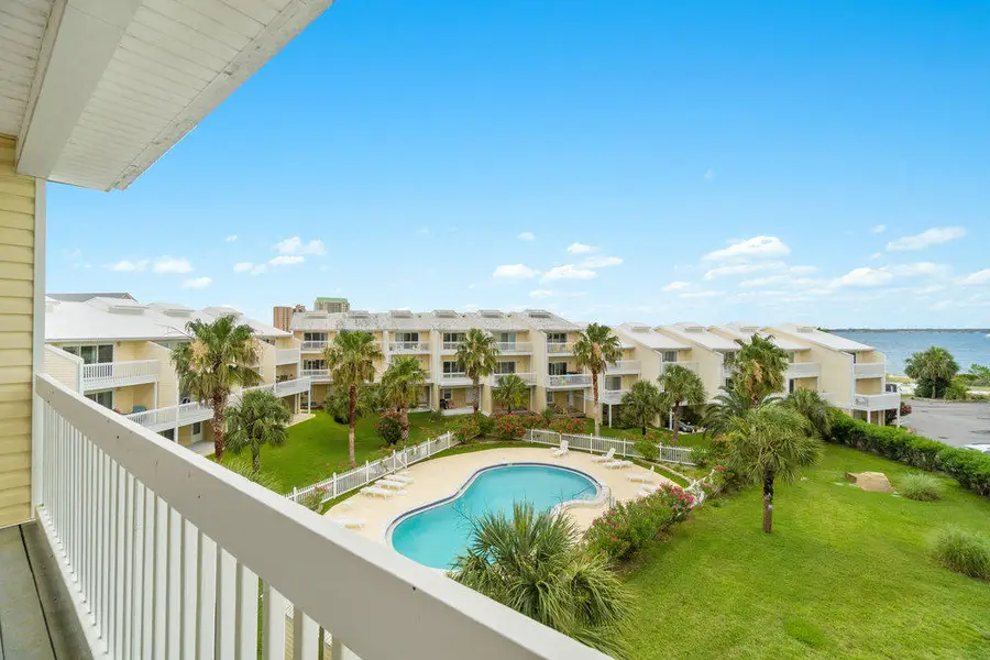 1440 Paradise Point, Navarre, FL 32566 - #2