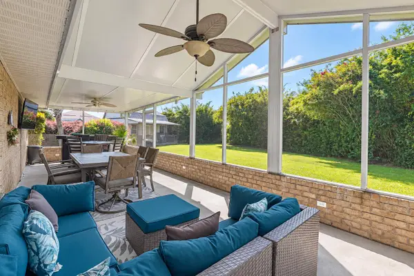 2410 Ennis, Navarre, FL 32566