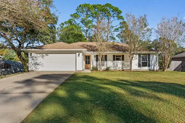 1842 Sparrow, Navarre, FL 32566