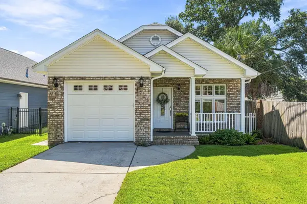 1207 E Hatton, City of Pensacola, FL 32503