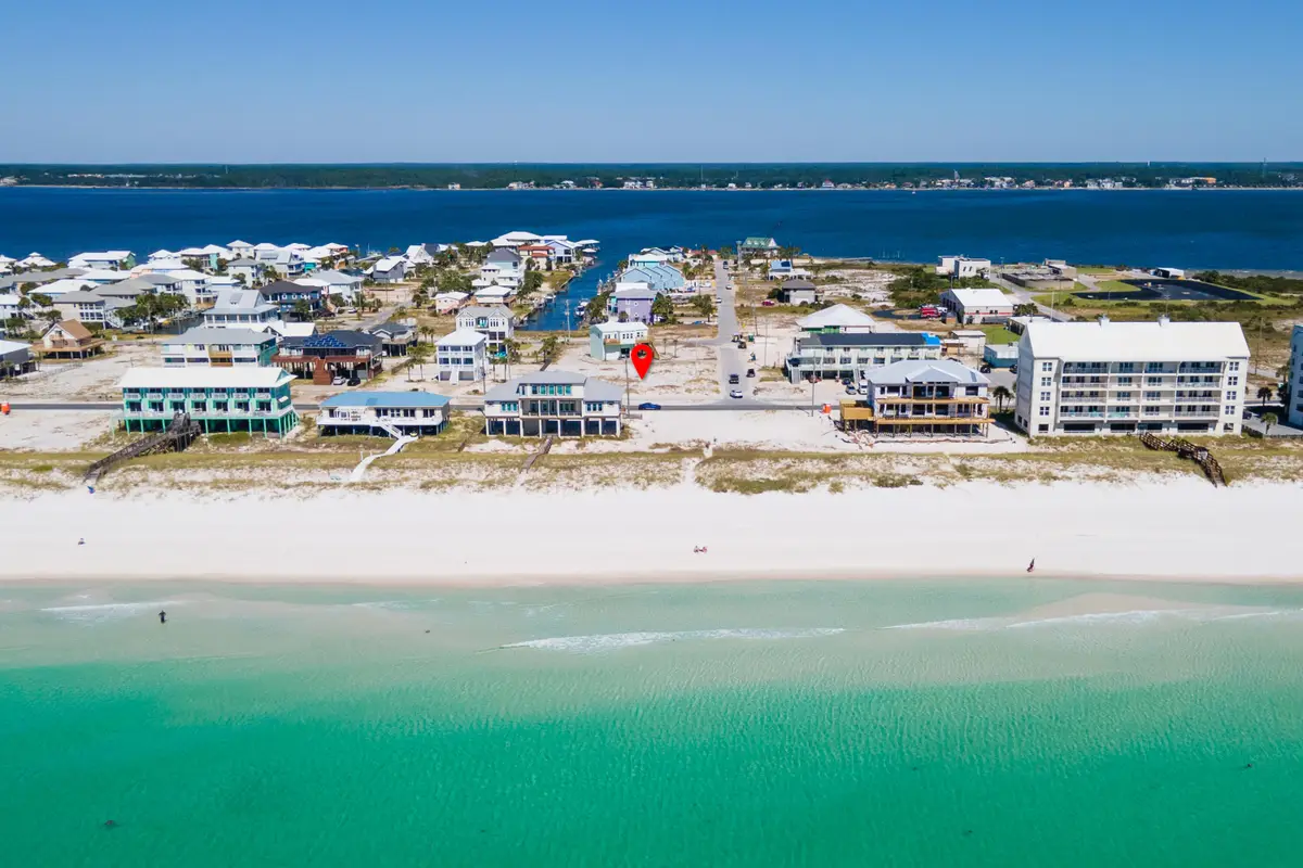 8212 Gulf Boulevard, Navarre, FL 32566 - Image #1