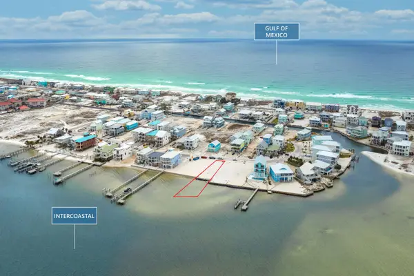 7362 Grand Navarre Boulevard, Navarre, FL 32566