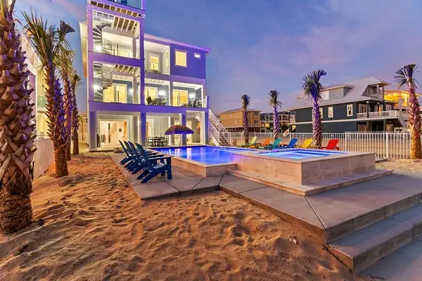 7396 Grand Navarre Boulevard, Navarre, FL 32566