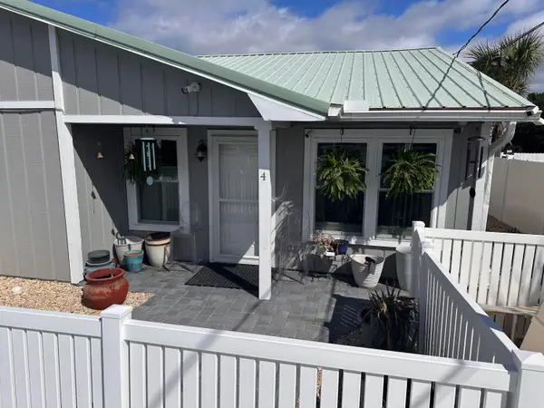 104 Ellis Road #APT 4, Miramar Beach, FL 32550