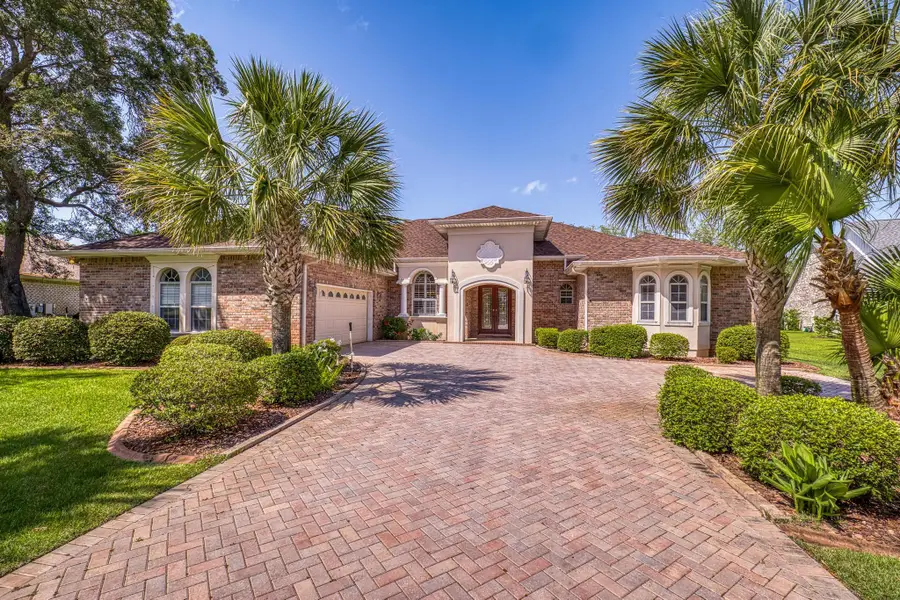 2796 Pebble Beach Drive, Navarre, FL 32566 - Image #2