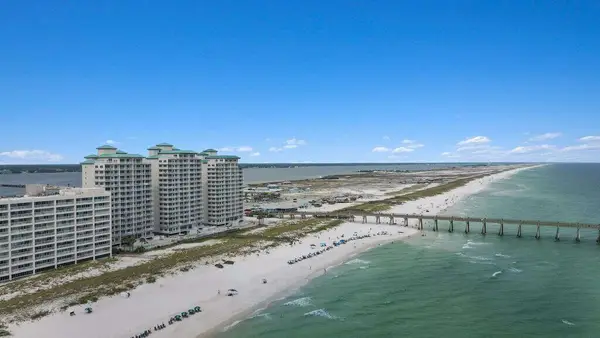 8577 Gulf Boulevard #APT 502, Navarre, FL 32566