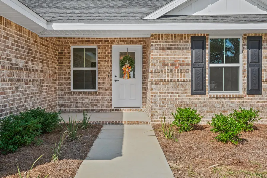 7929 Twin Lake Dr Drive, Milton, FL 32583 - Image #3