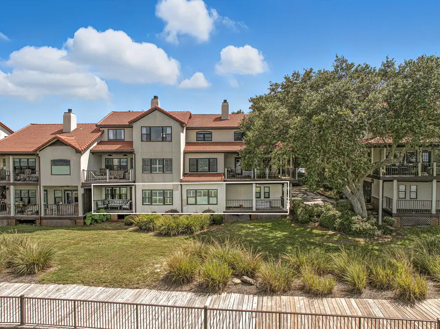 80 Baybridge Dr #B, Gulf Breeze, FL 32561 - Image #2