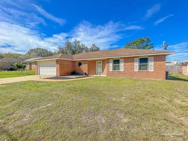 7380 Calle Ln, Navarre, FL 32566 - Image #2