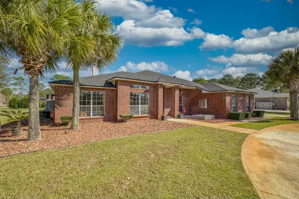 7770 Fenwick Street, Navarre, FL 32566