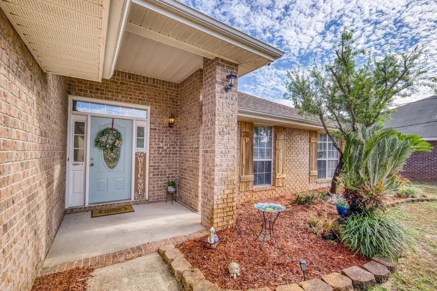 8092 Hartington Drive, Navarre, FL 32566 - Image #3