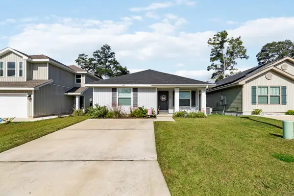 400 Hilburn Lane Lane, Pensacola, FL 32504