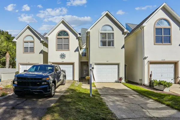 7222 Majestic Boulevard, Navarre, FL 32566