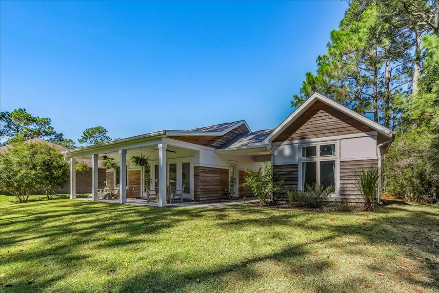 9097 Deer Ln Lane, Navarre, FL 32566 - Image #2