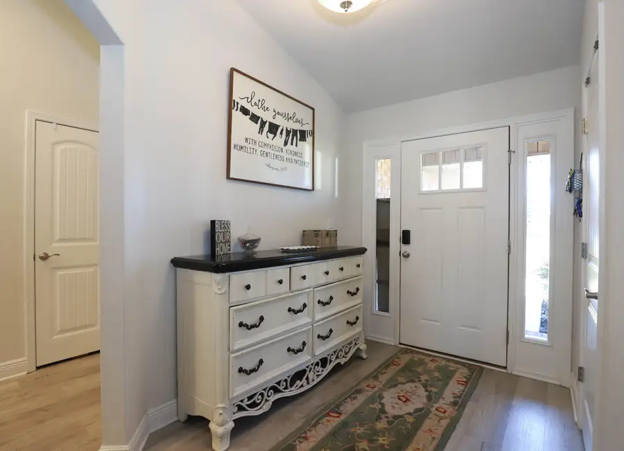 6117 Parsonage Circle, Milton, FL 32570 - Image #2