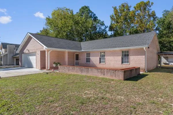 2291 Rosewood Drive Drive, Navarre, FL 32566