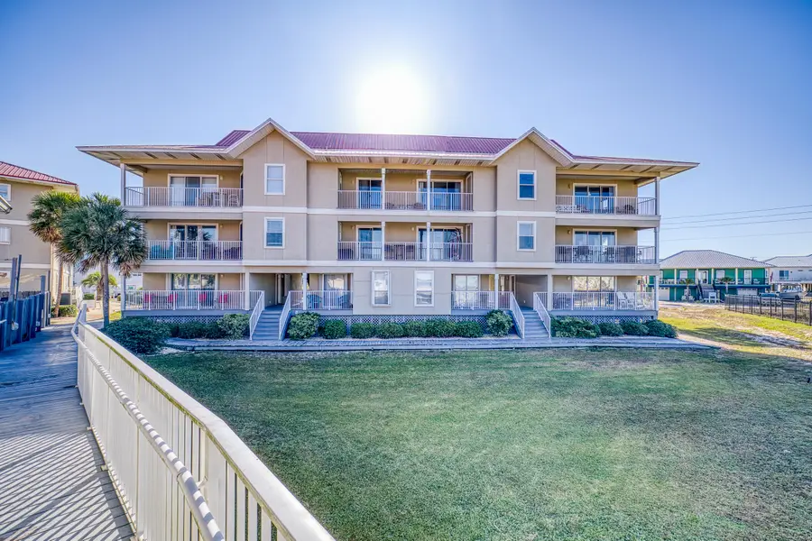 7476 Sunset Harbor Drive #APT 423, Navarre Beach, FL 32566 - Image #3