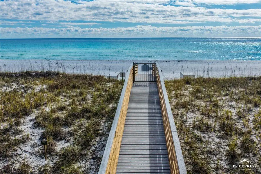 8245 Gulf Boulevard #APT 109, Navarre, FL 32566 - Image #2