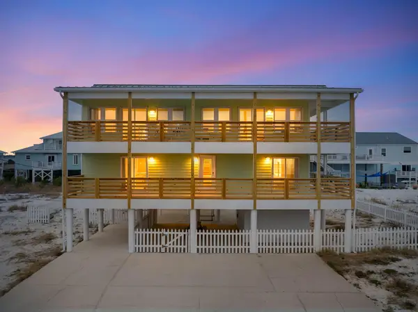 8054 Gulf Boulevard, Navarre, FL 32566